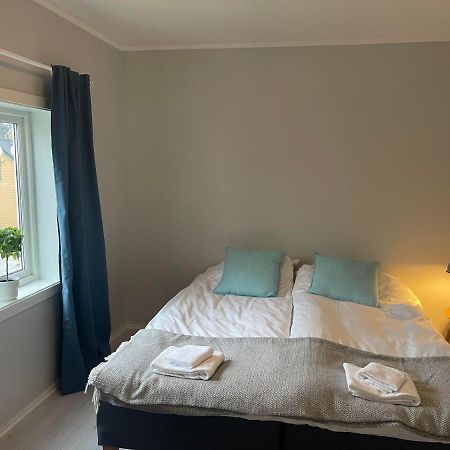 Romslig Leilighet Sentralt I Svolvaer Sentrum エクステリア 写真